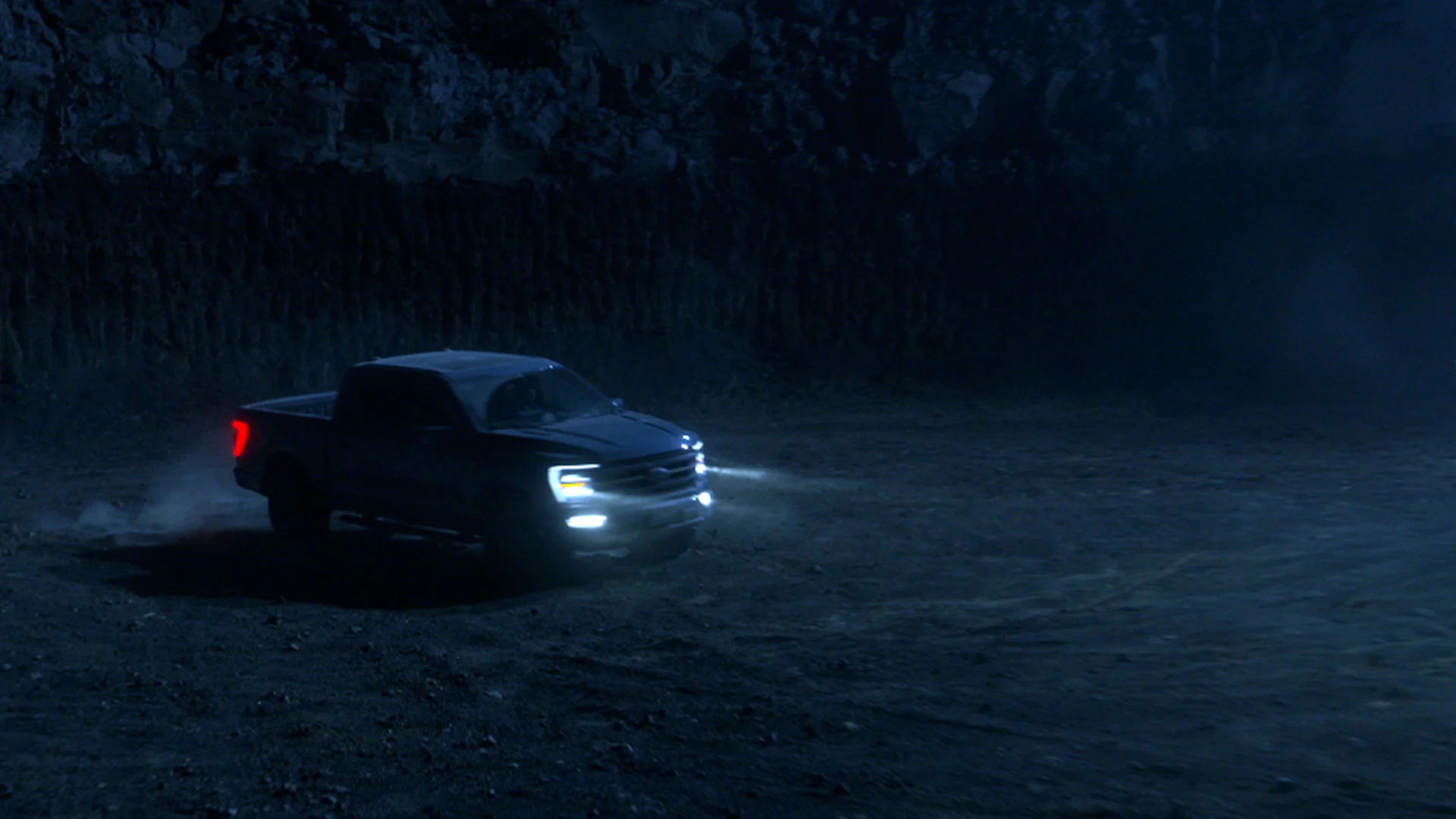 IRIS VALLÉS - FORD LOBO TREMORS